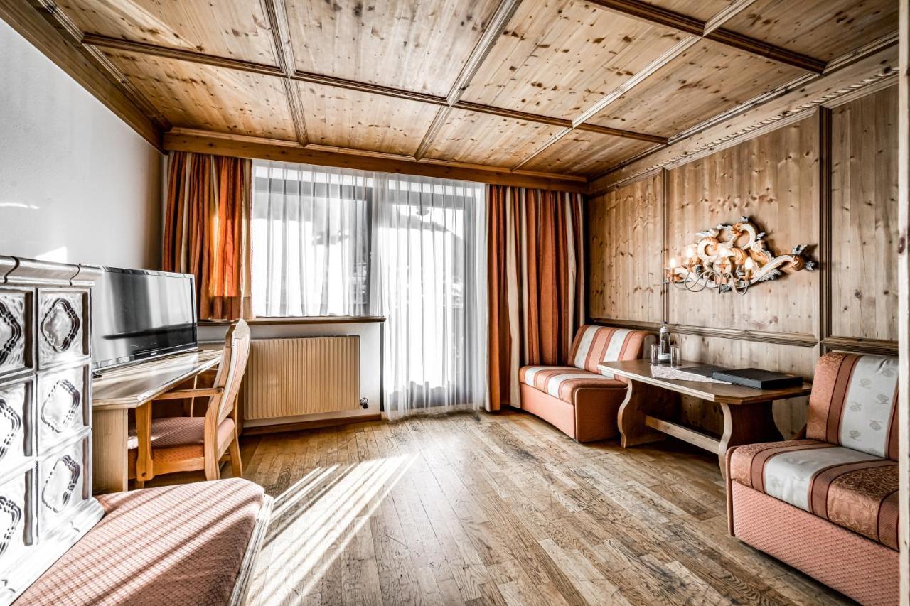 Hotel Alpina Sölden - Adults Only Exteriör bild